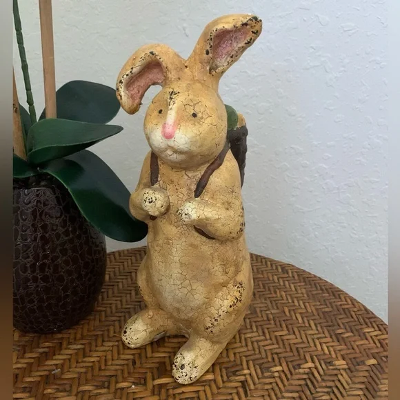 Vintage Charming Bunny Rabbit w Egg Backpack - Picture 9 of 11